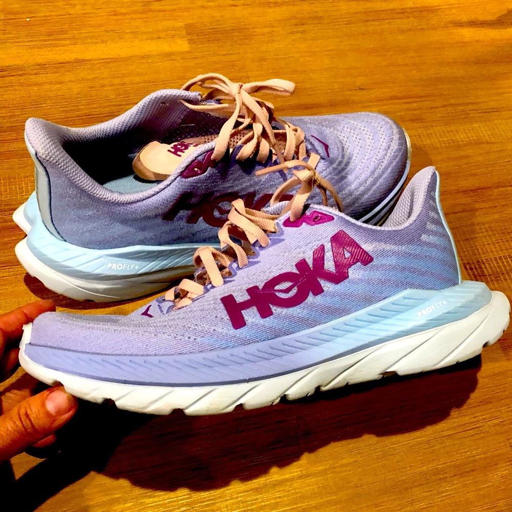Hoka Mach 5 shoe for women size 6